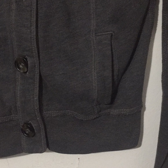 ❌ SOLD ❌ Abercrombie & Fitch Button Sweater Sz S - Picture 8 of 8